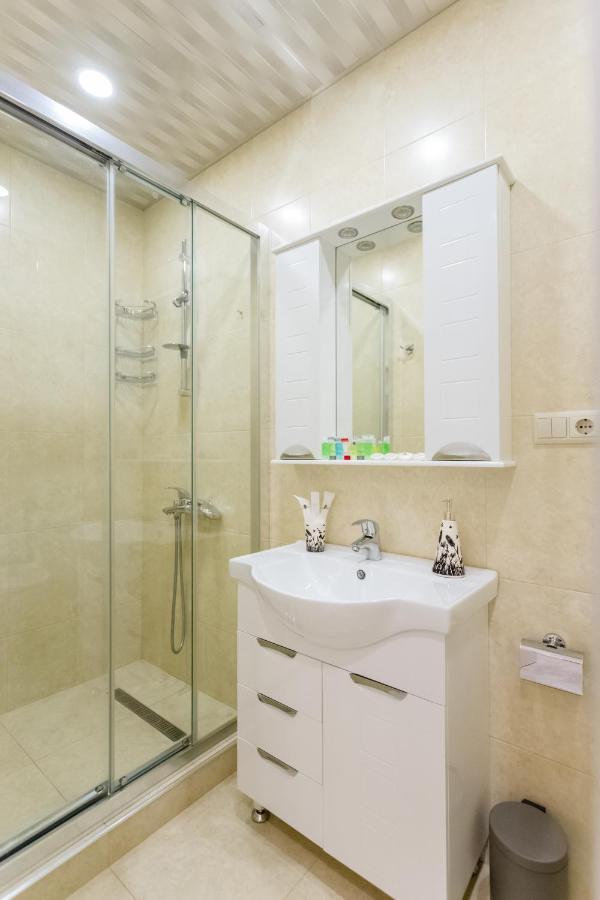 Serviced Apartment On Rustaveli Avenue 16 Tbilisi Exterior foto